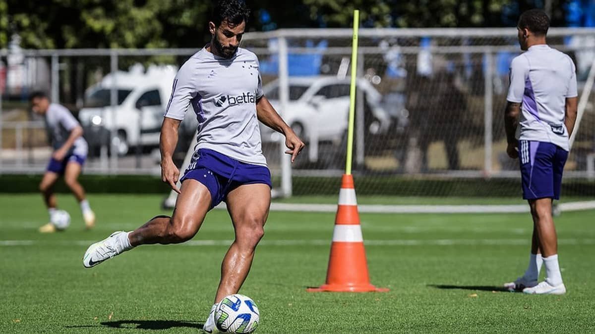 Cruzeiro vive jejum de quase dois meses sem gol com bola rolando