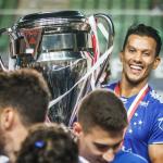 Multicampeão pelo Cruzeiro, volante Henrique anuncia aposentadoria