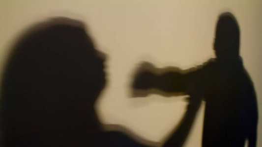 Profissionais da saúde têm dificuldade em reconhecer mulheres vítimas de violência.