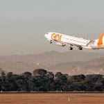 Anac discute aumento de jornada de pilotos e comissários de 12 para 14 horas