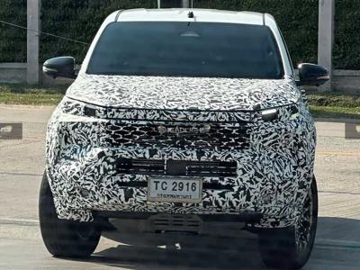 Nova Toyota Hilux, que chega ao Brasil em 2026, tem detalhes revelados