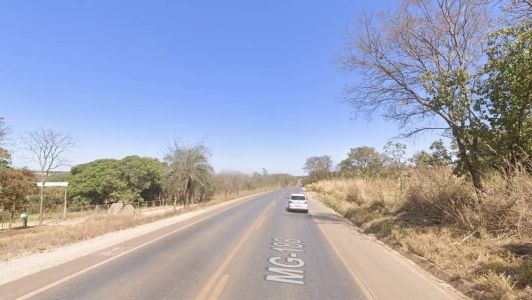 Acidente aconteceu na tarde deste sábado (11), na rodovia MG-188, em Paracatu