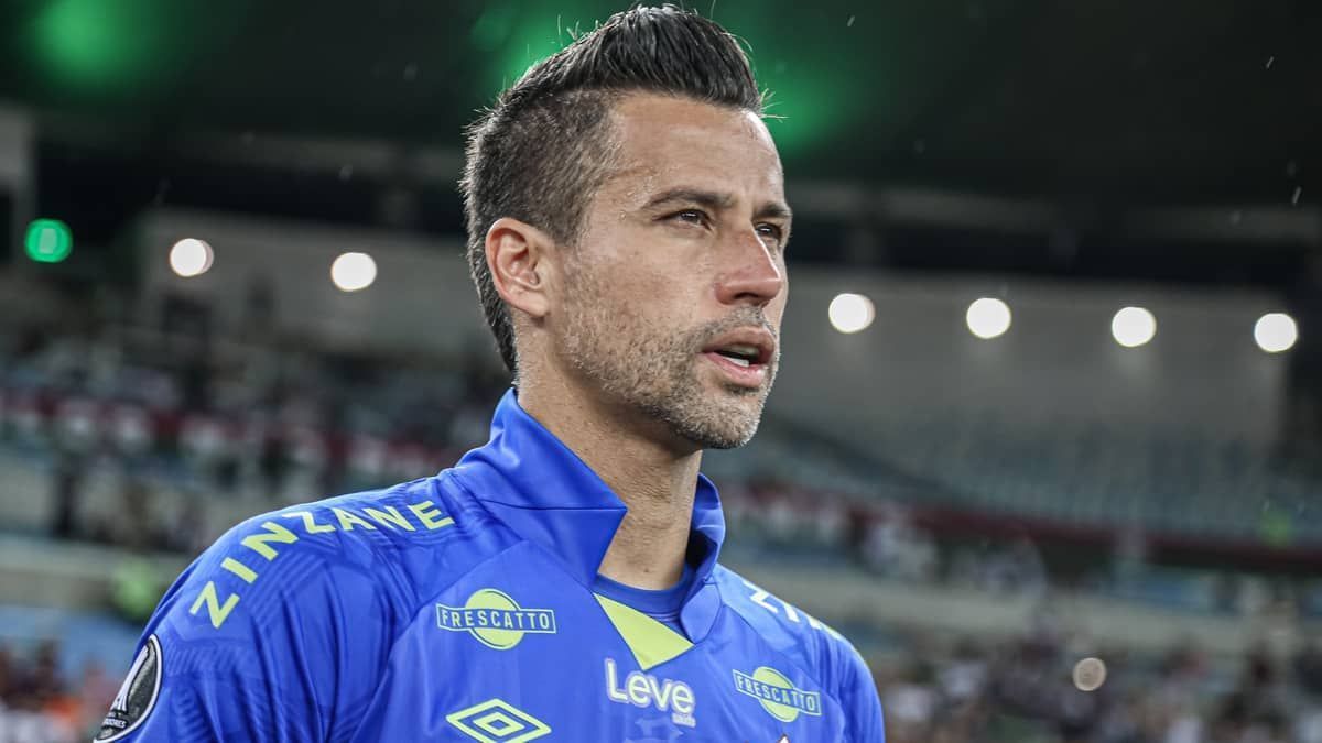 Ídolo do Cruzeiro, goleiro Fábio se aproxima de recorde na Libertadores
