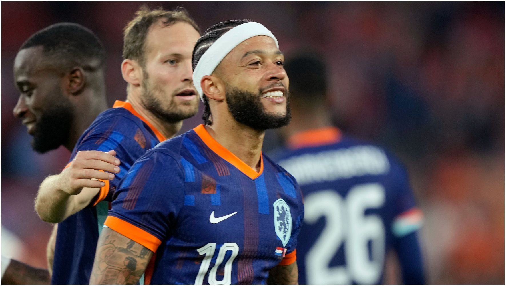 Holanda deslancha no segundo tempo e bate o Canadá em penúltimo teste antes da Eurocopa