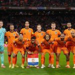 Por que a camisa da Holanda é laranja, se a bandeira não tem essa cor?