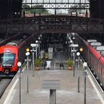 Adolescente morre atropelado por trem após pular muro de estação da CPTM para pegar bola