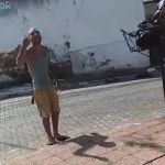 Homem tenta agredir mulher, comete racismo e tenta enganar polícia em Minas