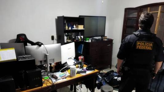 Homem armazenava arquivos com sexo explícito de crianças e adolescentes