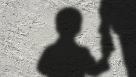 Homem é acusado de ter estuprado criança de quatro anos