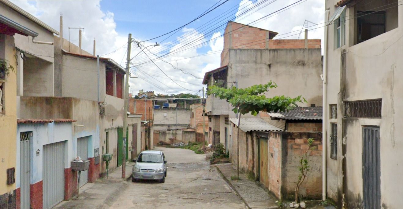 Homem é preso por atear fogo na própria casa com a família dentro, na Grande BH