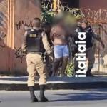 Vídeo mostra o momento em que homem que esfaqueou bebê de 2 meses é preso em BH