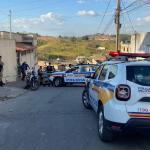 Homem é morto na porta de casa, na Grande BH