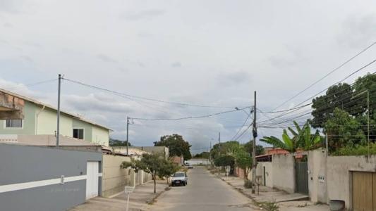 Homem foi morto na rua Madeira
