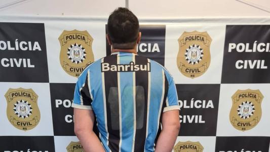 Homem foi preso em flagrante por porte de um revólver