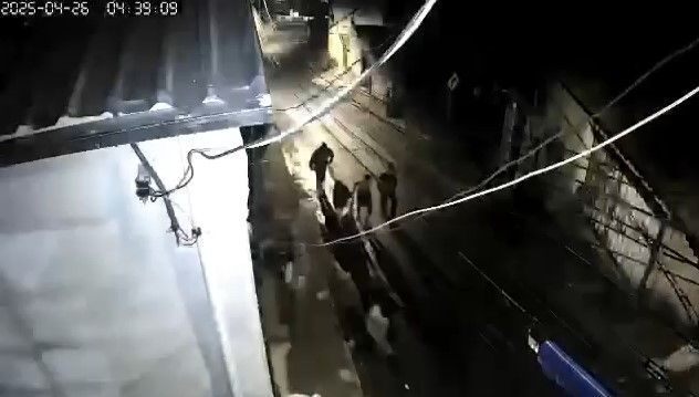 Vídeo mostra momento em que jovem morto em BH é levado por homens do CV