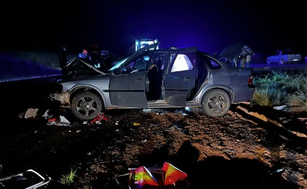Homem morre atropelado por amigo ao trocar pneu em rodovia do Paraná