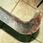 Homem morre com golpes de foice e enxada em Timóteo  