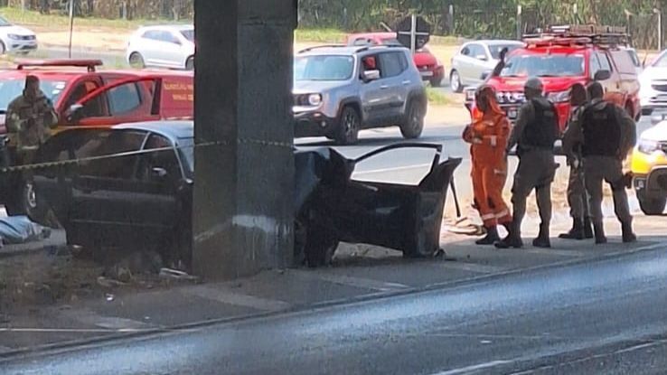 Motorista perde o controle de carro e homem morre em acidente no Anel Rodoviário, em BH