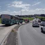 Motociclista morre em acidente com ônibus do Move na Pampulha