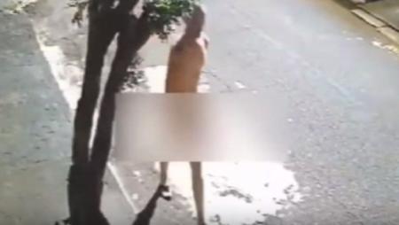 Foto mostra homem nu andando por bairro de Uberlândia