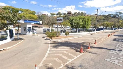 Homem procura ex-mulher e afirma que matou atual companheira a facadas no interior de Minas