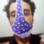 Homem é preso por roubar calcinhas da vizinha e publicar fotos usando as peças íntimas