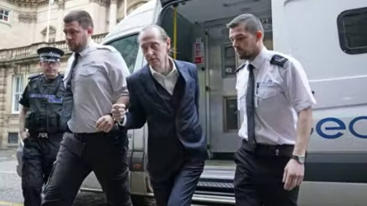 Homem que matou uma mulher com espada samurai e esganou a filha é condenado a prisão perpétua