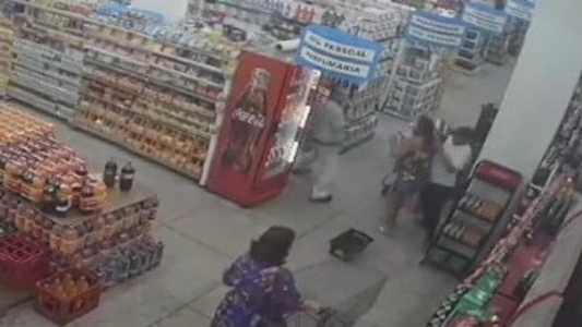 Homem tentou matar vizinho em supermercado