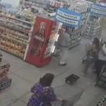 Homem tenta matar vizinho em supermercado, atira na casa dele e é encontrado morto