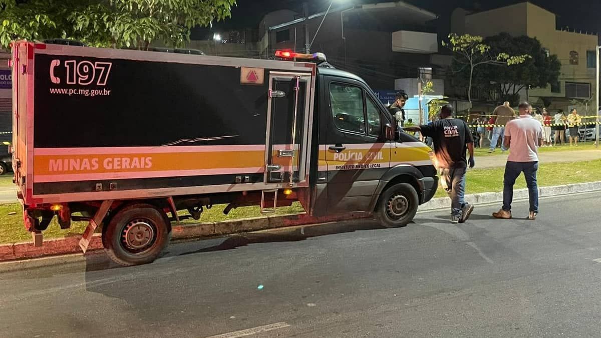 Homem é morto com 20 tiros durante caminhada em avenida importante da Grande BH