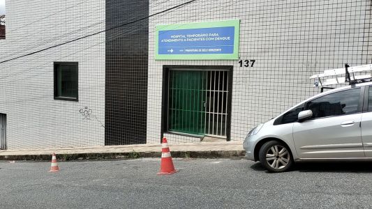 Foto mostra fachada do hospital temporário contra a dengue em Belo Horizonte