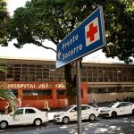 Familiar atualiza quadro de menino de 11 anos esfaqueado pelo tio: ‘O pior já passou’