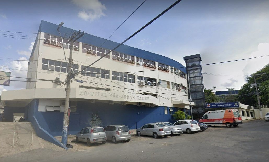 Detento rompe algemas, pula janela e foge de hospital em Ribeirão das Neves (MG)