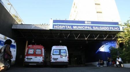 Foto mostra fachada do Hospital Municipal Salgado Filho, no Rio de Janeiro.jpg