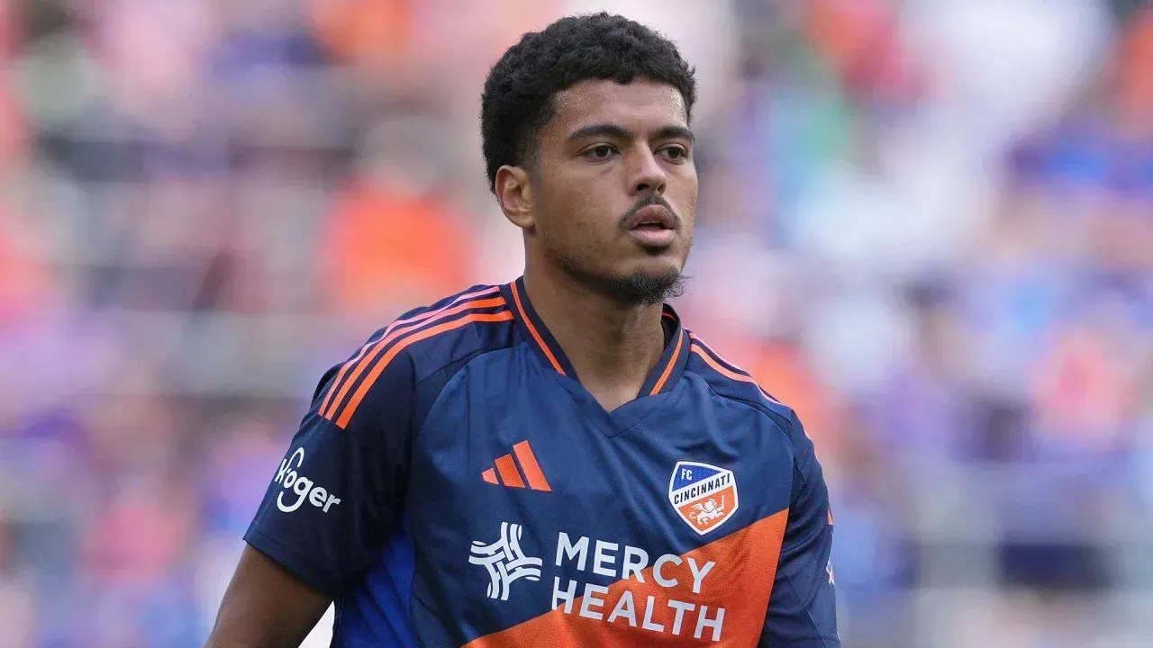 Sete jogadores brasileiros têm salário acima do 'permitido' na MLS; entenda