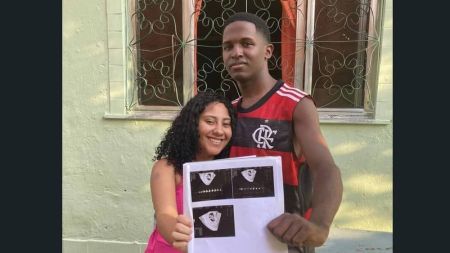 Sara Campos da Silva, de 18 anos, passou mal ao descobrir que está grávida de quíntuplos