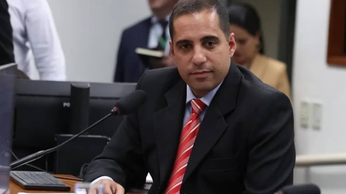 CPI das Apostas: presidente do Vila Nova diz que Náutico foi 'sacaneado' na Série B 2022; jogador mineiro é o alvo