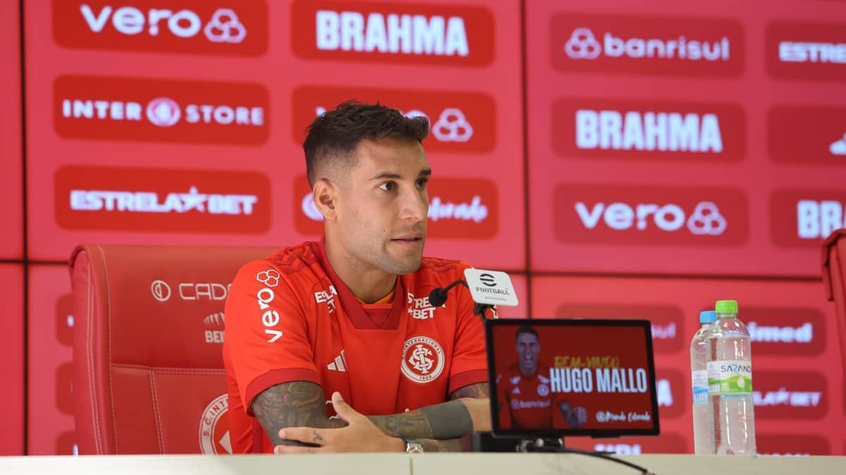 Hugo Mallo é oficialmente apresentado no Colorado: 'O Inter é uma família'