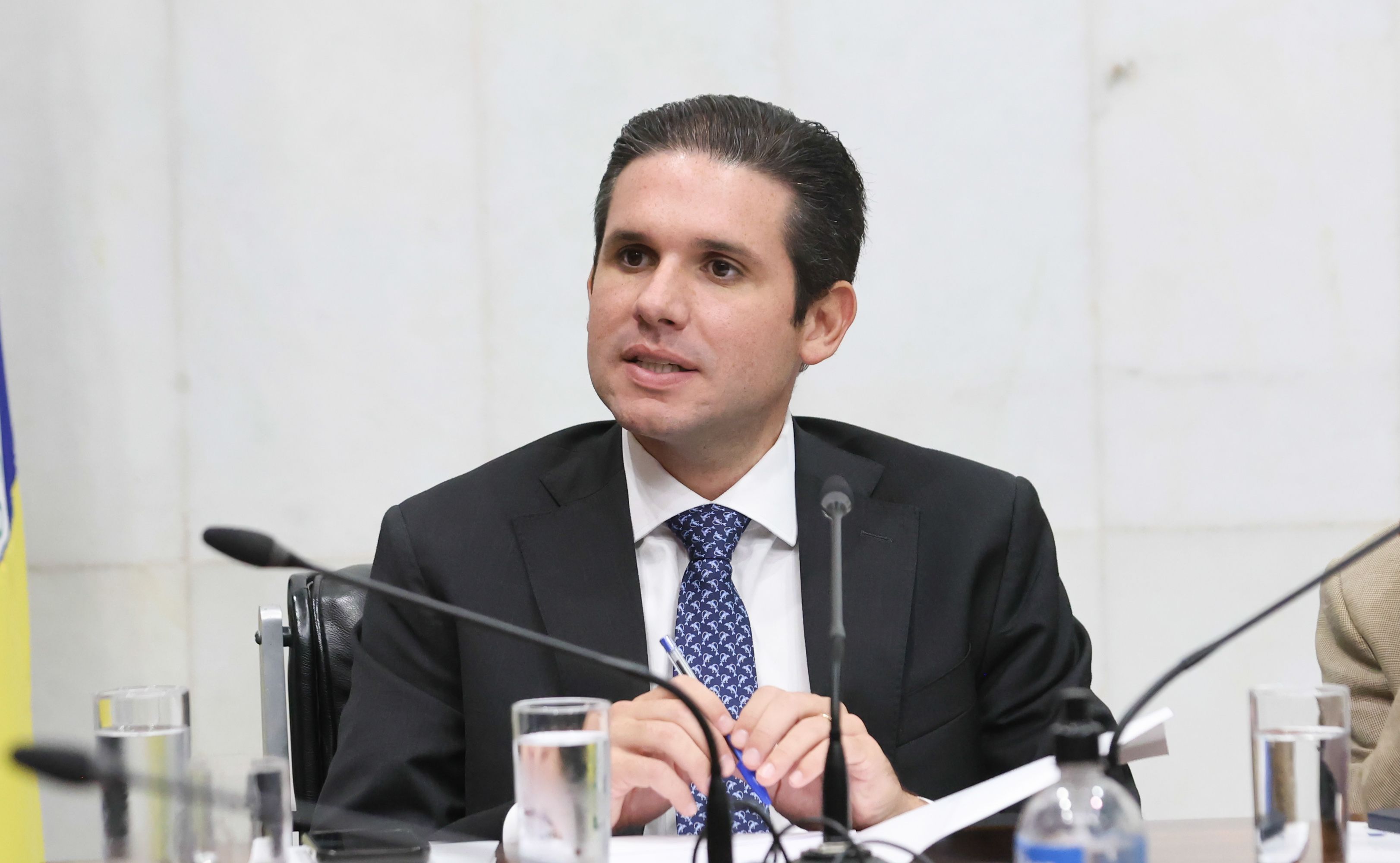 Hugo confirma interesse em debater semipresidencialismo, mas nega urgência em pautar PEC na Câmara