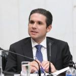 Hugo Motta critica aumento de impostos e pressiona governo por revisão de isenções fiscais