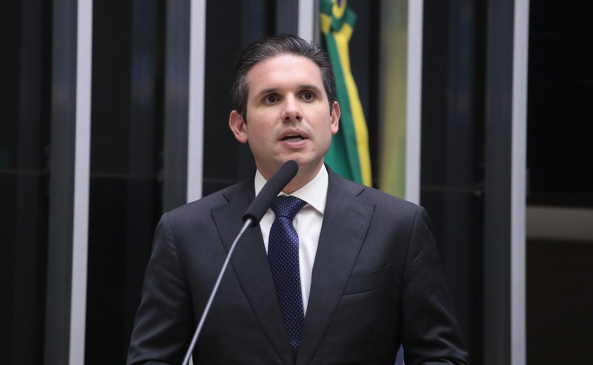 Motta critica Glauber Braga após deputado ser retirado à força da Mesa Diretora