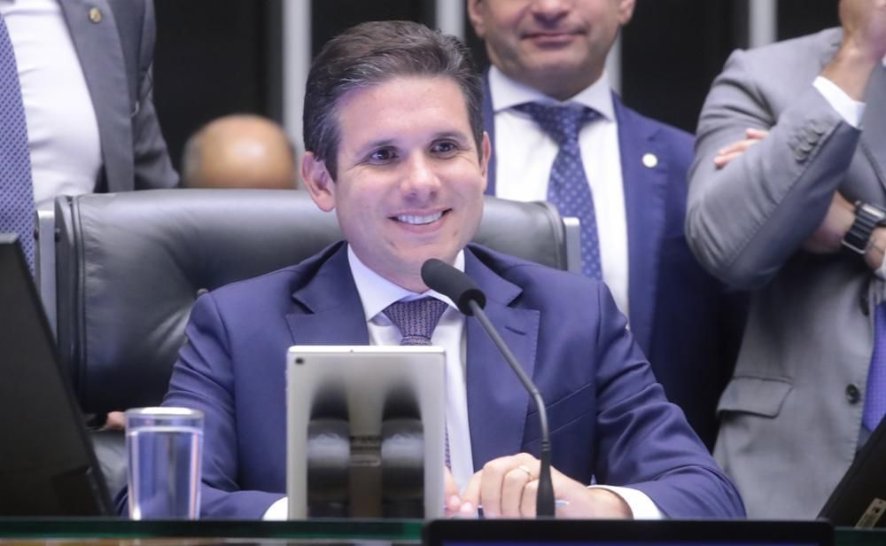 Sem acordo, Câmara não deve votar anistia e fim do foro privilegiado nesta semana