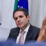 Fim da escala 6x1 começa em 60 dias e terá transição de um ano, anuncia Motta