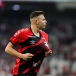 Athletico-PR deve poupar titulares em jogo contra o Cruzeiro