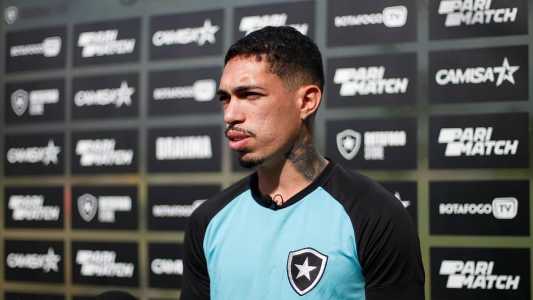 Hugo reforça o desejo pela permanência de Luís Castro no Botafogo
