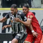 Atlético empata com Tombense, é vaiado, mas assume liderança do grupo no Mineiro