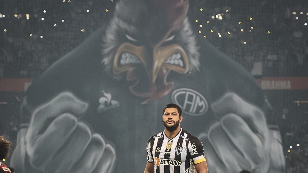 Hulk completa 20 anos de carreira com números 'incríveis' e idolatria no Atlético