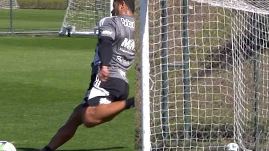 Hulk acertou gol em outro campo da Cidade do Galo