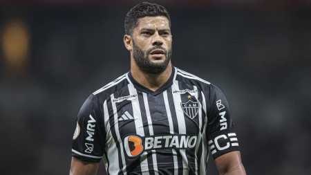 Hulk, atacante e capitão do Atlético, durante o triunfo sobre o Internacional