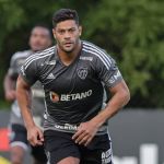 Fortaleza x Atlético: sem zagueiro, Felipão relaciona 24 jogadores